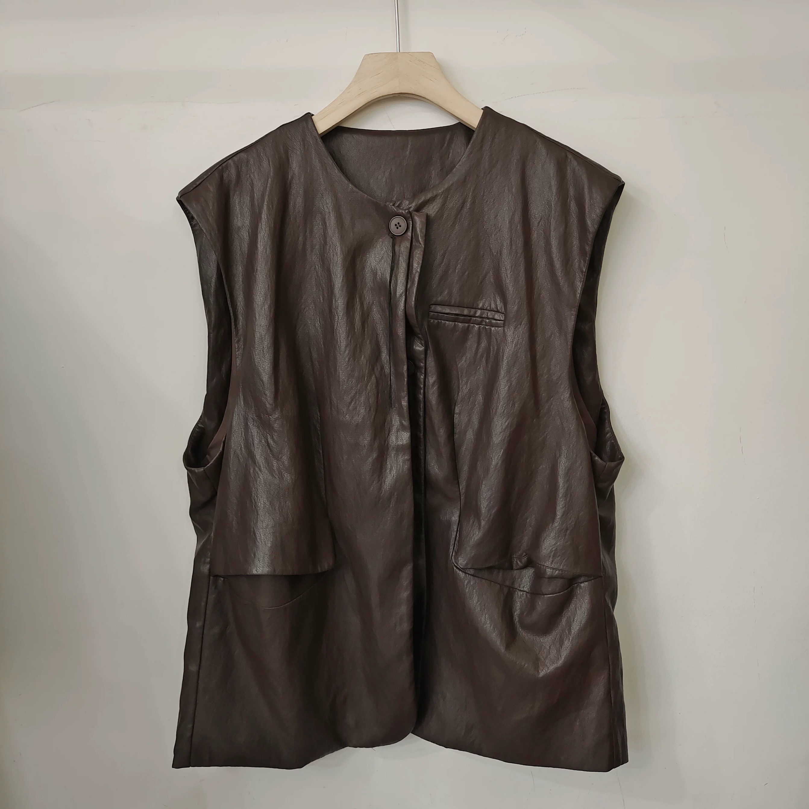 JIE➕欧货小众蛋白皮马甲9306