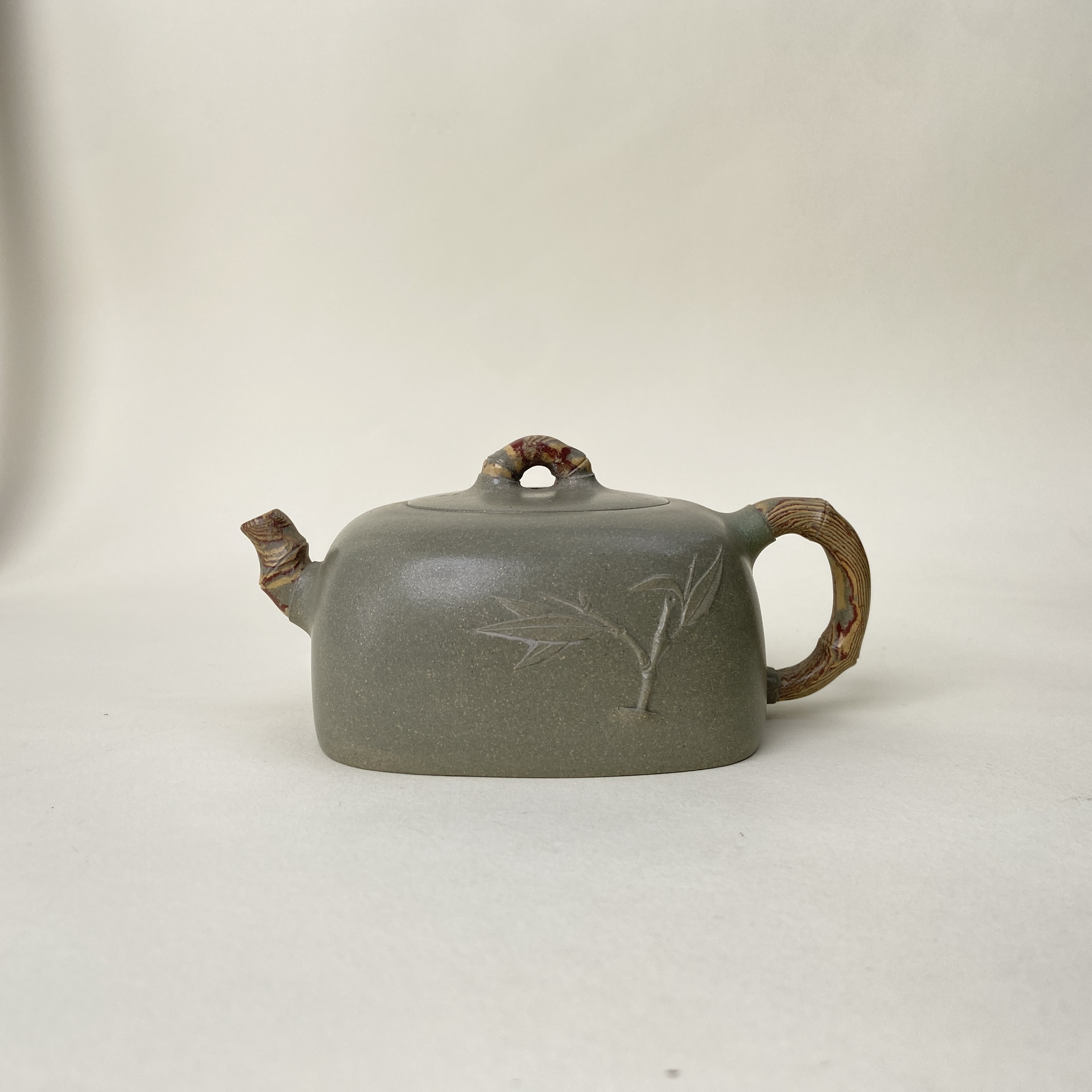 宜兴手工紫砂陶 方开明茶壶GS3629-34