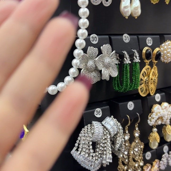 许***）琉璃纯铜合金时尚高级小桃心蓝宝项链