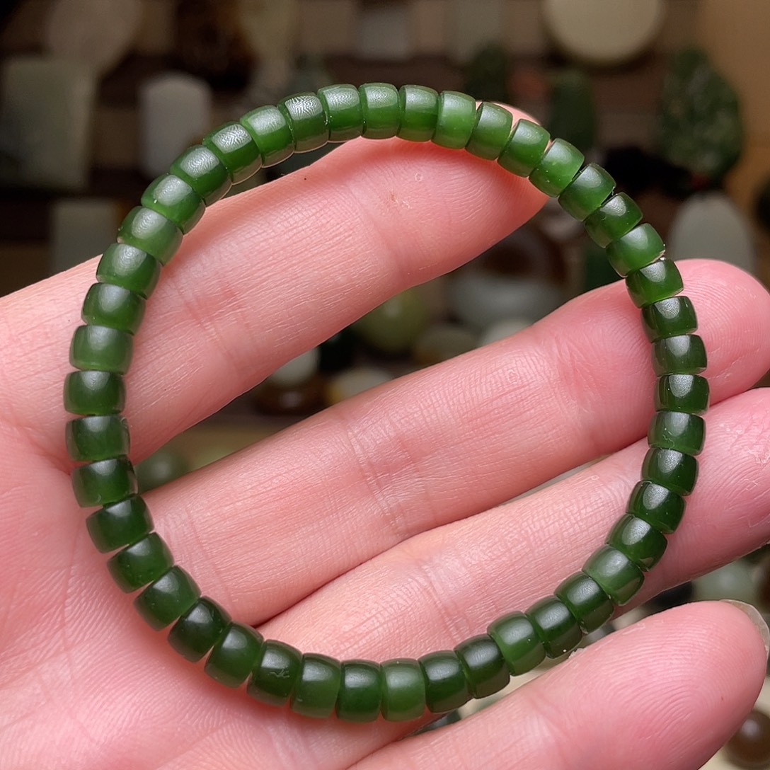 和田玉未镶嵌手串