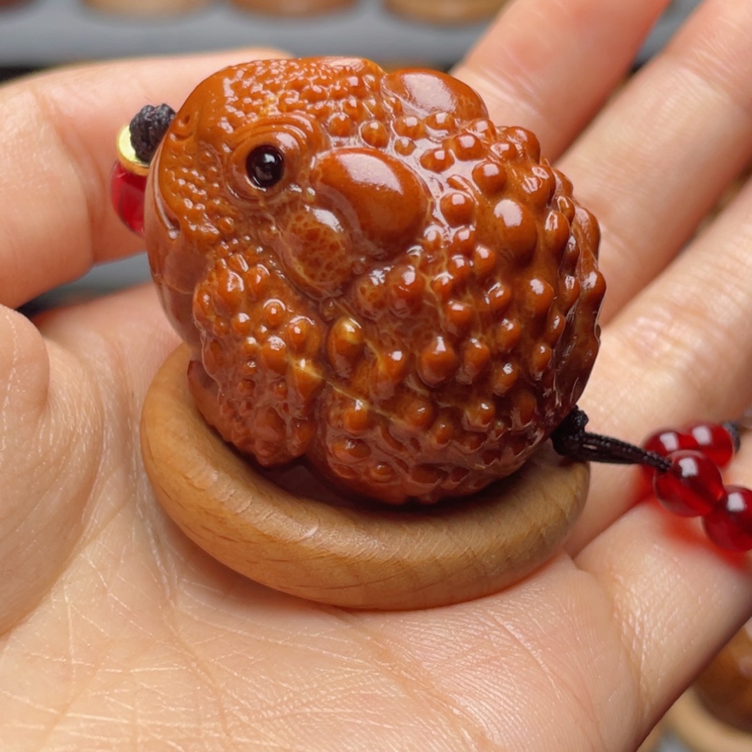 吊坠橄榄核金蟾3.5单子