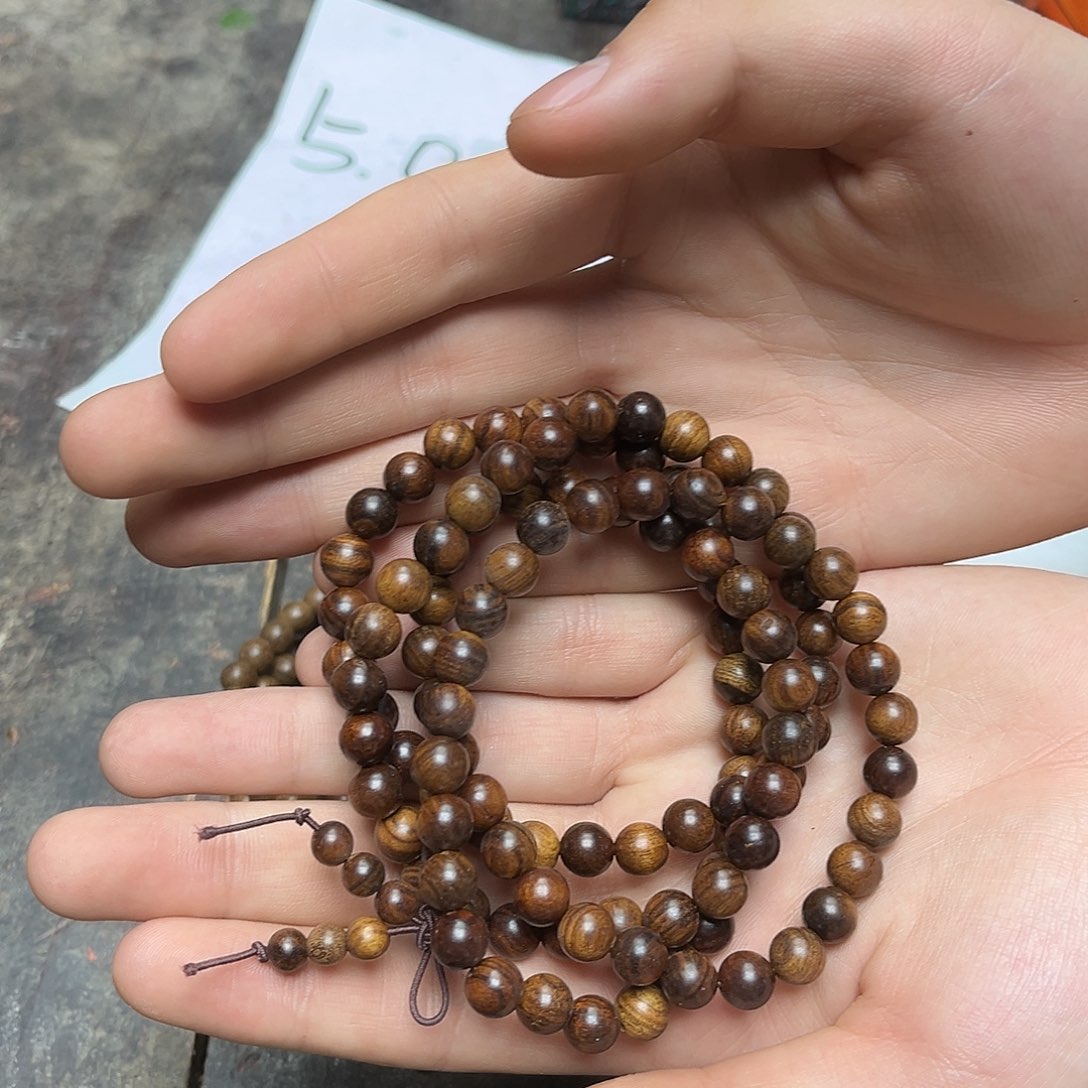 大叶紫檀（黑酸枝木类）