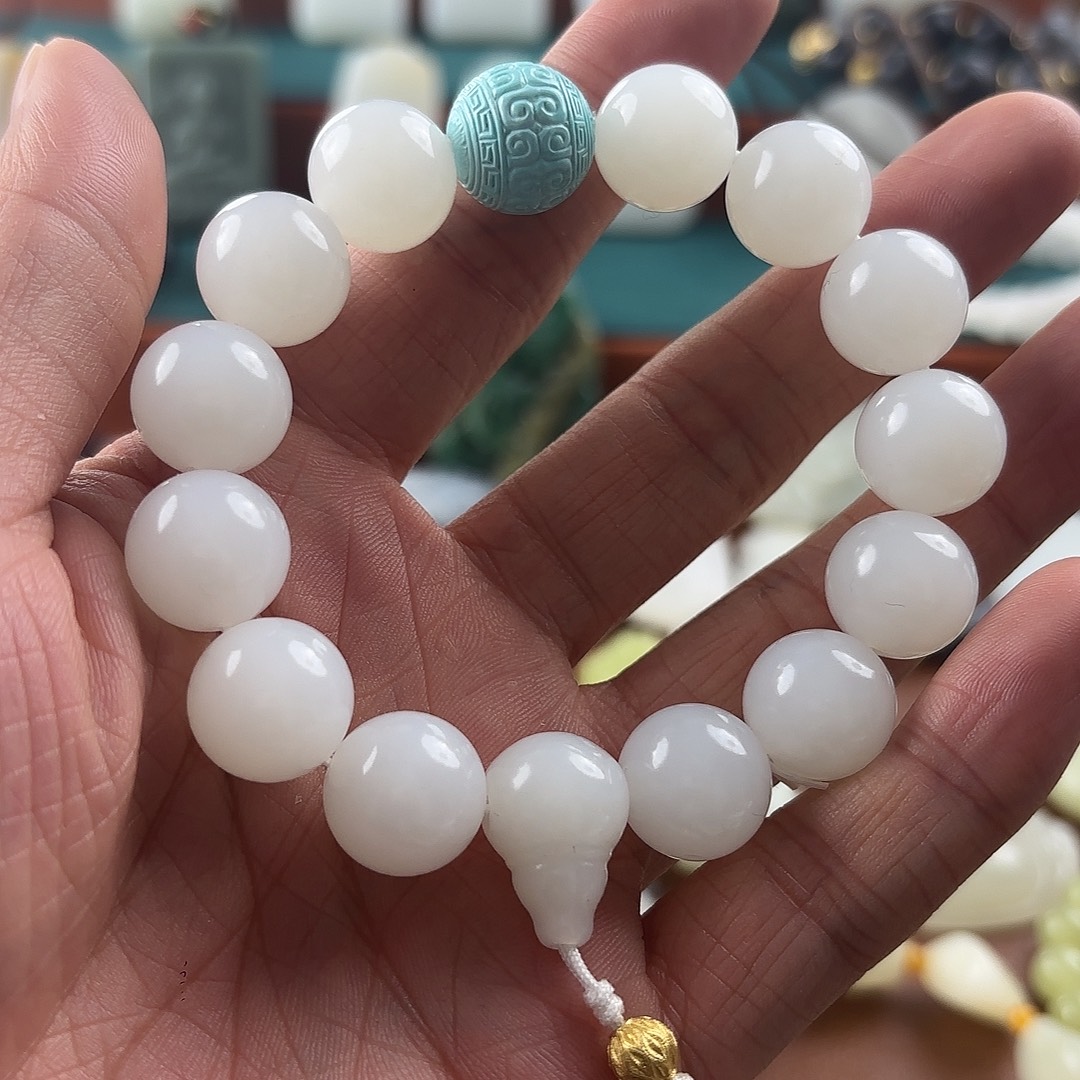 和田玉未镶嵌手链