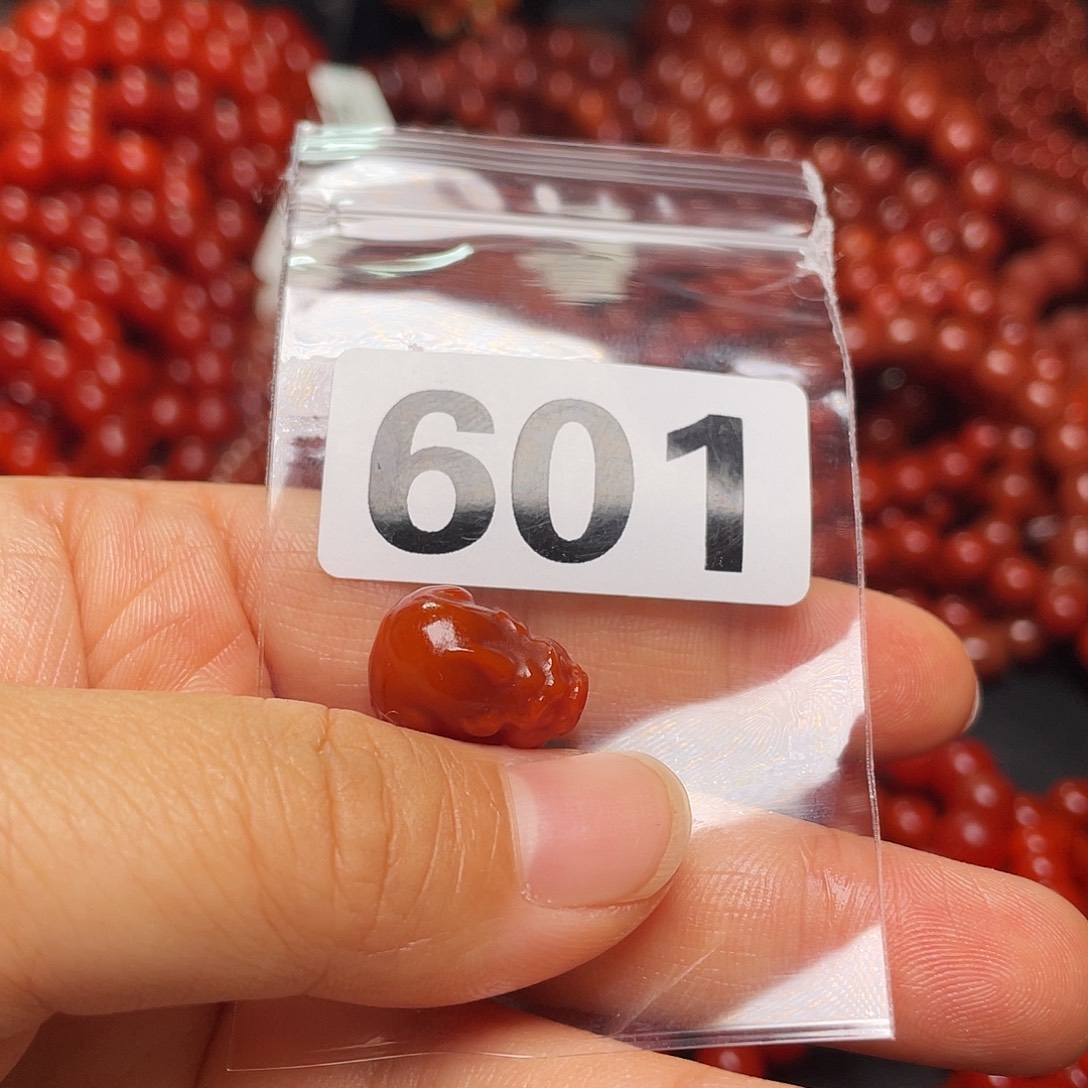 B***g南红玛瑙未镶嵌手链