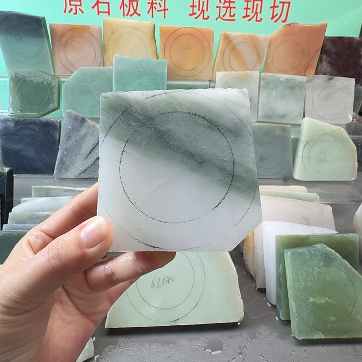 定制石英质玉（天山翠）手镯定制