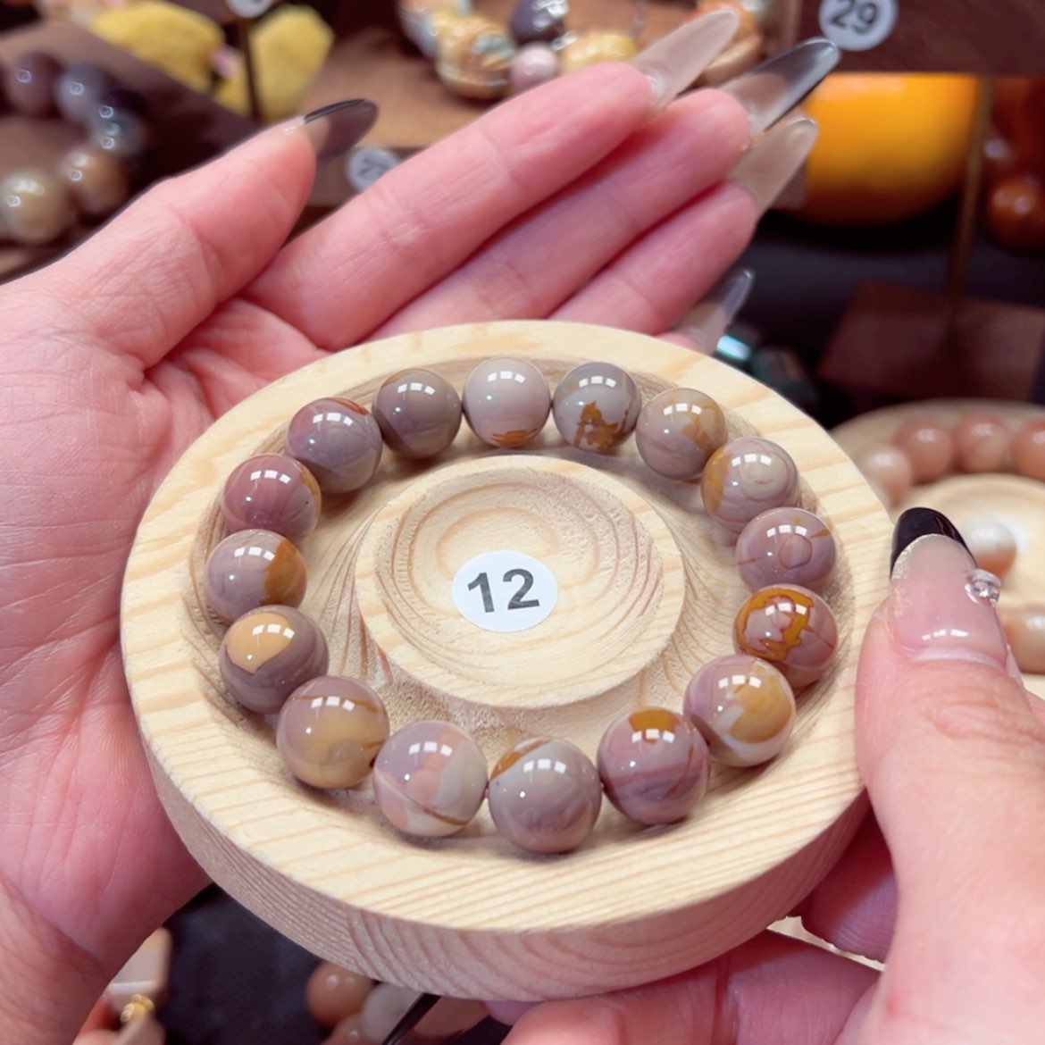 【闪购商品】石英质玉手链未镶嵌羊**~41