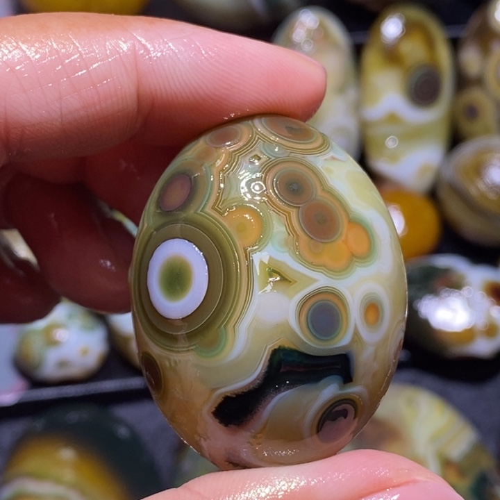 玛瑙/玉髓未镶嵌珠宝半成品96