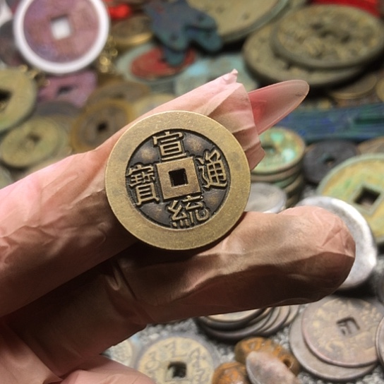 因***果铜现代仿制工艺品