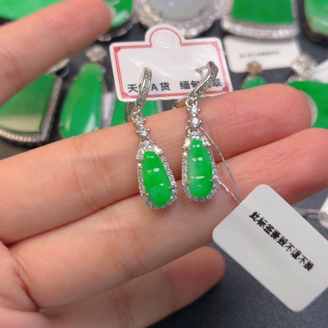 翡翠银S925镶嵌颈饰