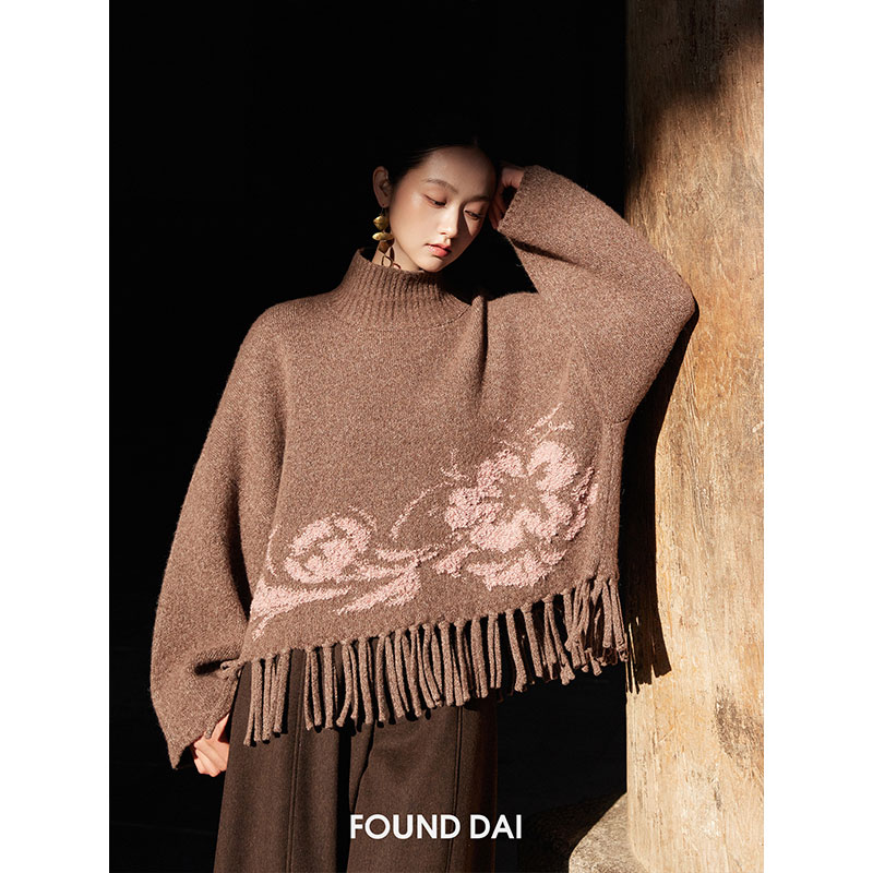 羊毛骆马绒纱线 | 立体感提花 | 高领短款流苏毛衣