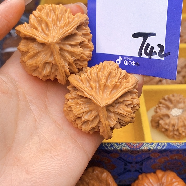 汤***️把件文玩核桃文玩核桃奔42