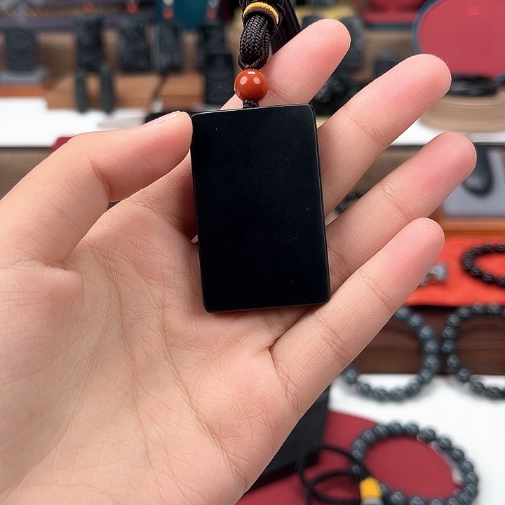 和田玉未镶嵌颈饰无事牌特价35牌34克左右