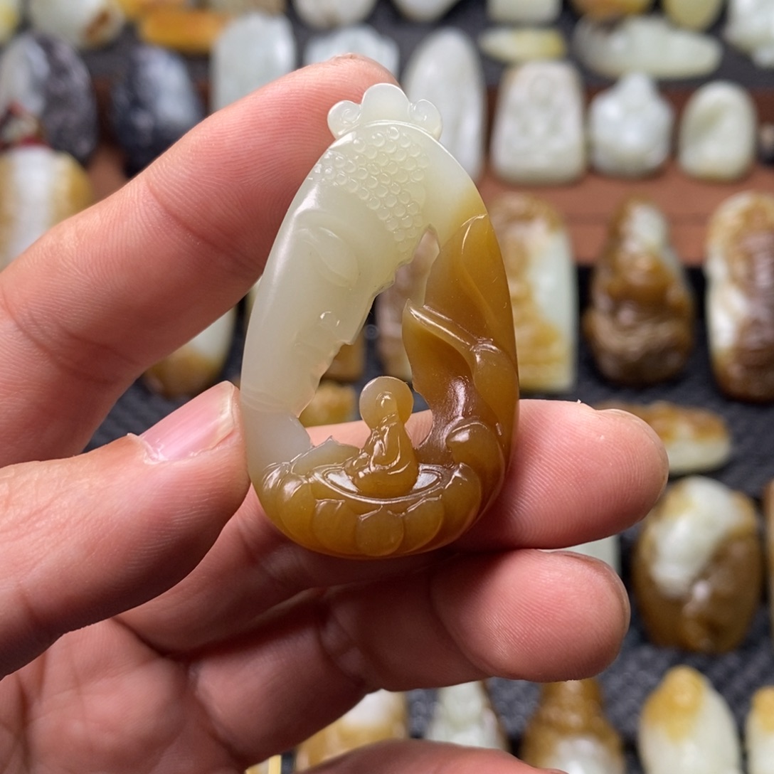 和田玉颈饰未镶嵌K****e