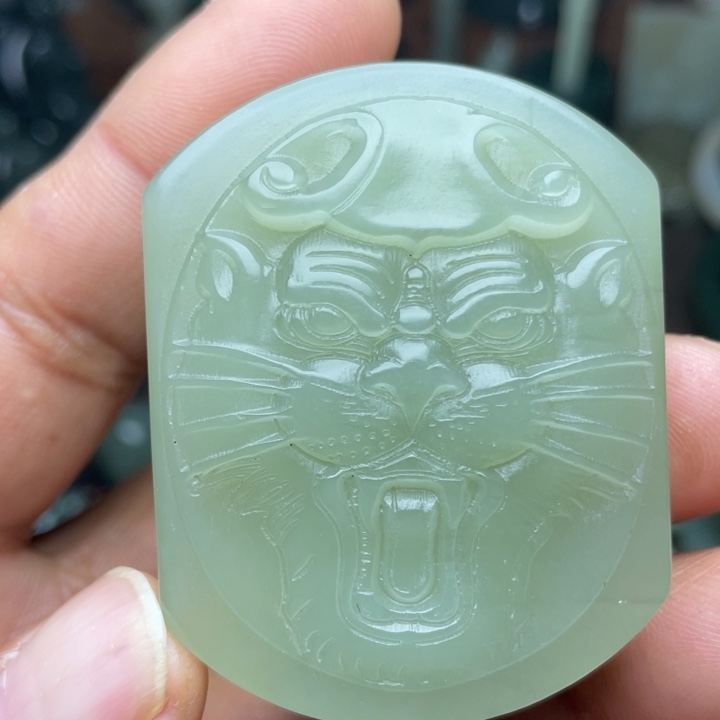 和田玉带扣未镶嵌早*?