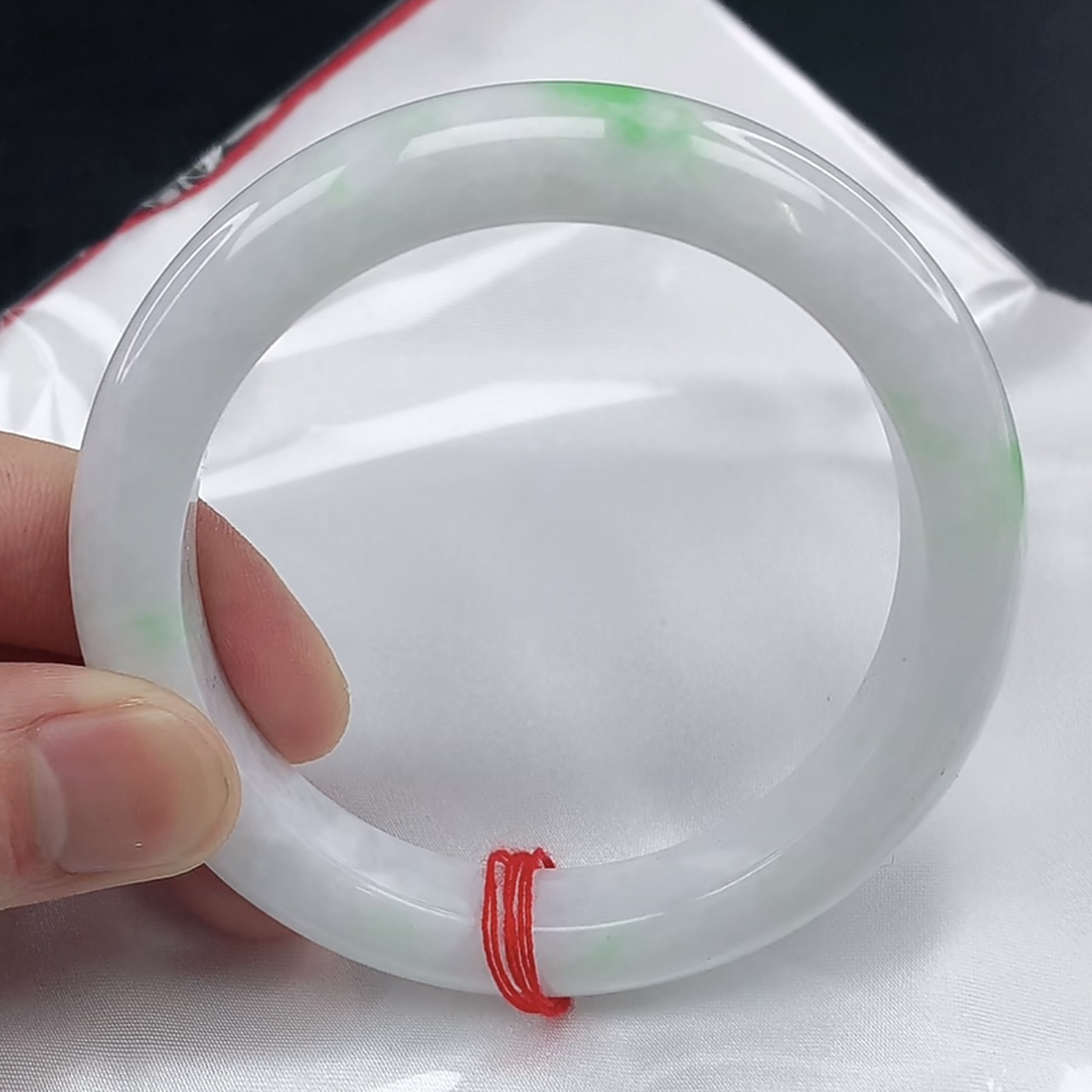 缅甸天然翡翠a货手镯，圈58.9（4014）正