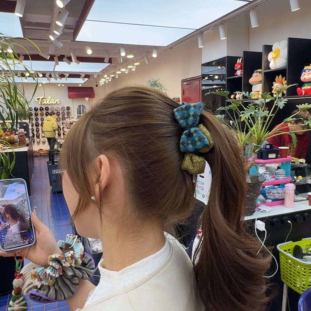 布艺铁合金双蝴蝶结香蕉夹