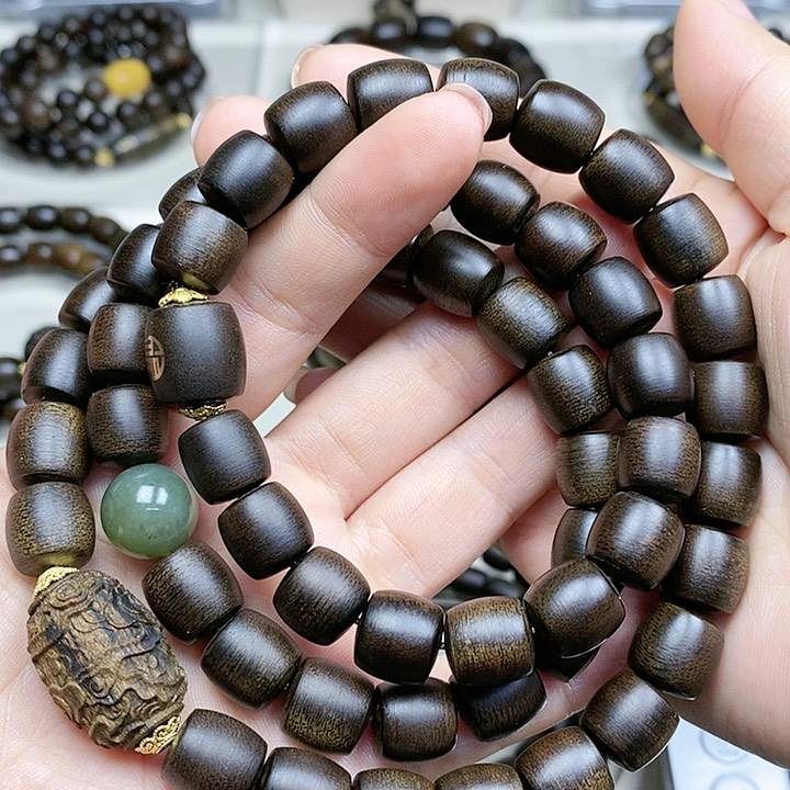 沉香手串勇***@越南芽庄白奇楠沉水料