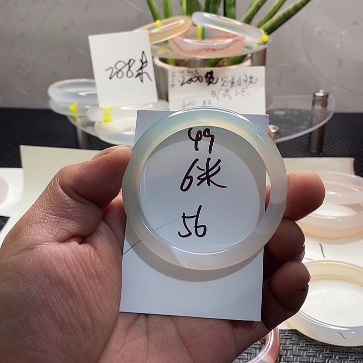 玛瑙/玉髓手镯未镶嵌49
