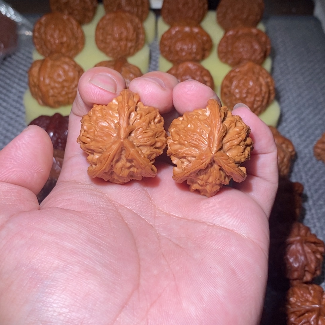 把件文玩核桃盘山三棱