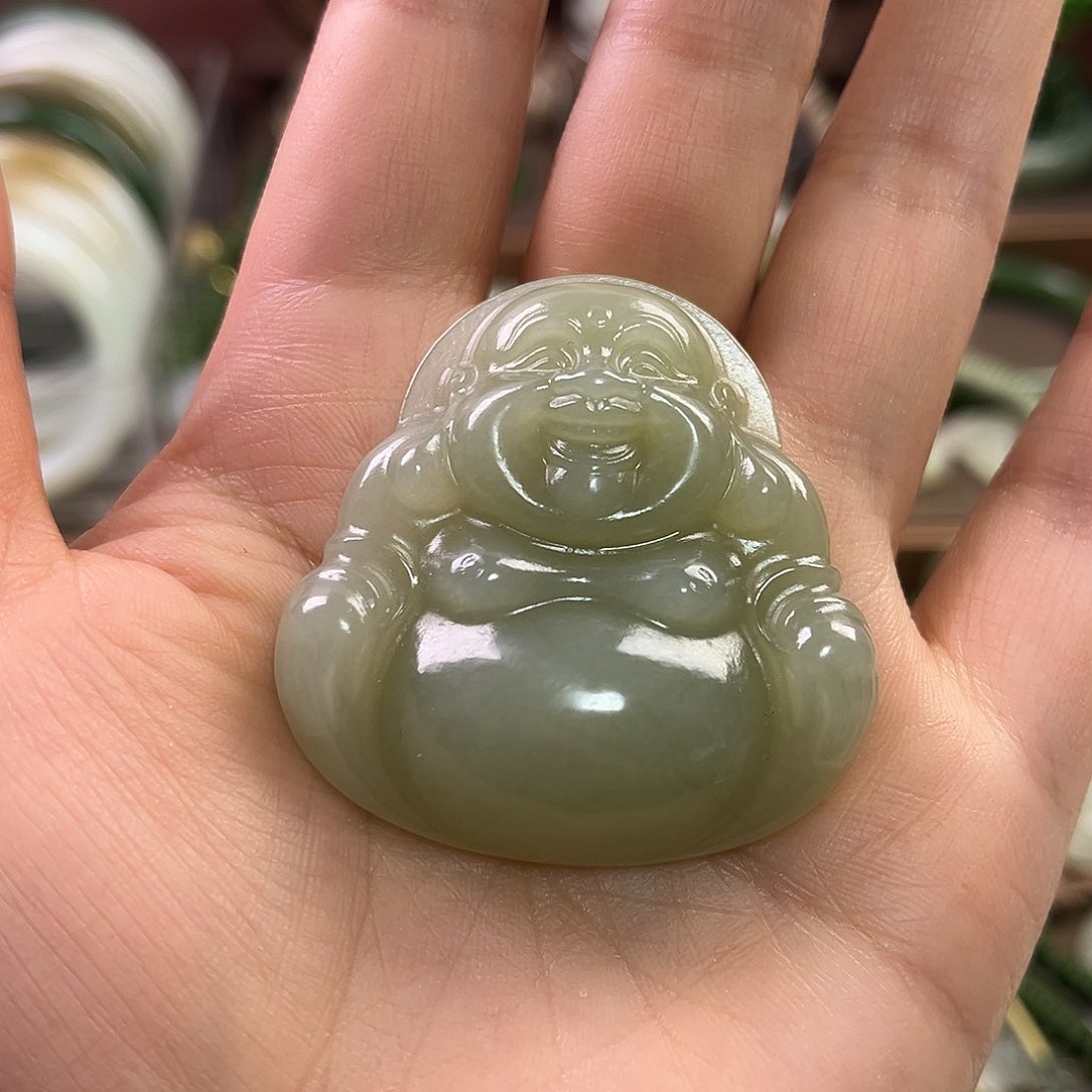 和田玉吊坠(赠链)未镶嵌影**痕