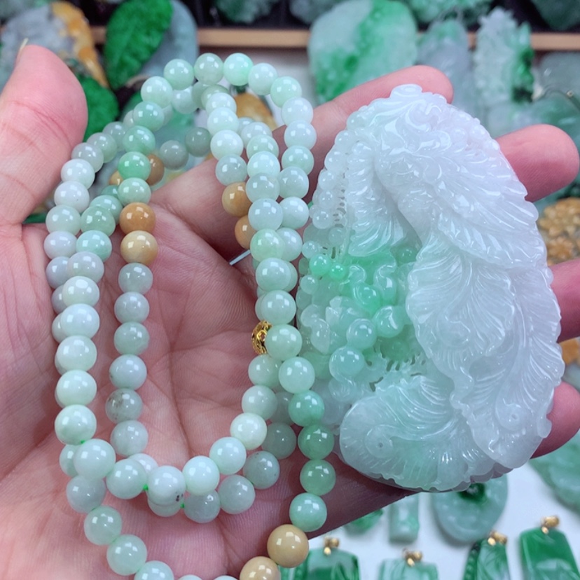 【闪购商品】翡翠未镶嵌吊坠(不含链)