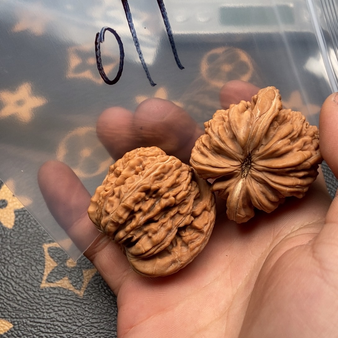 吊坠文玩核桃四座楼