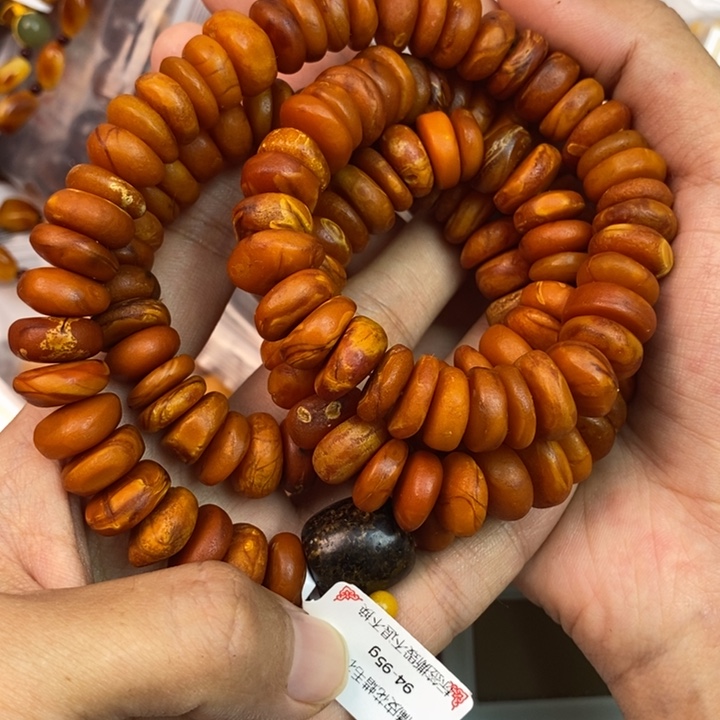 琥珀未镶嵌珠宝奇石