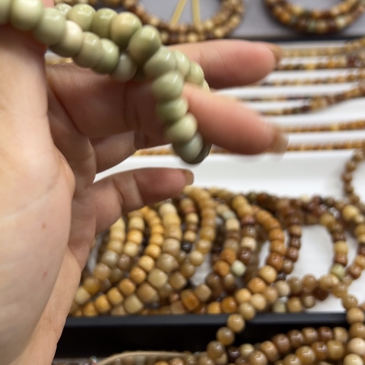 小***发龙脊菩提手串卡9大肠