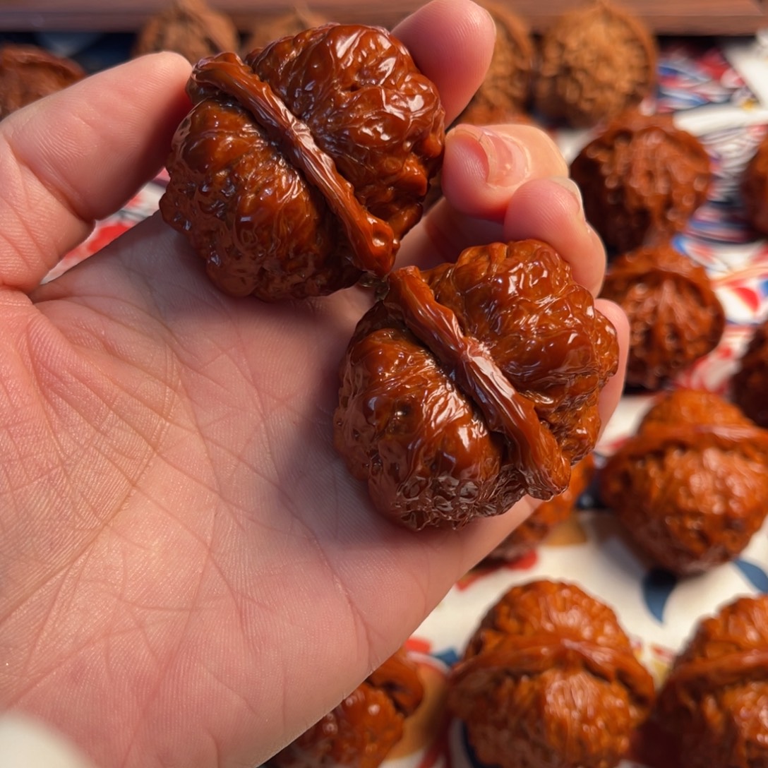 文玩核桃吊坠蛤蟆头40