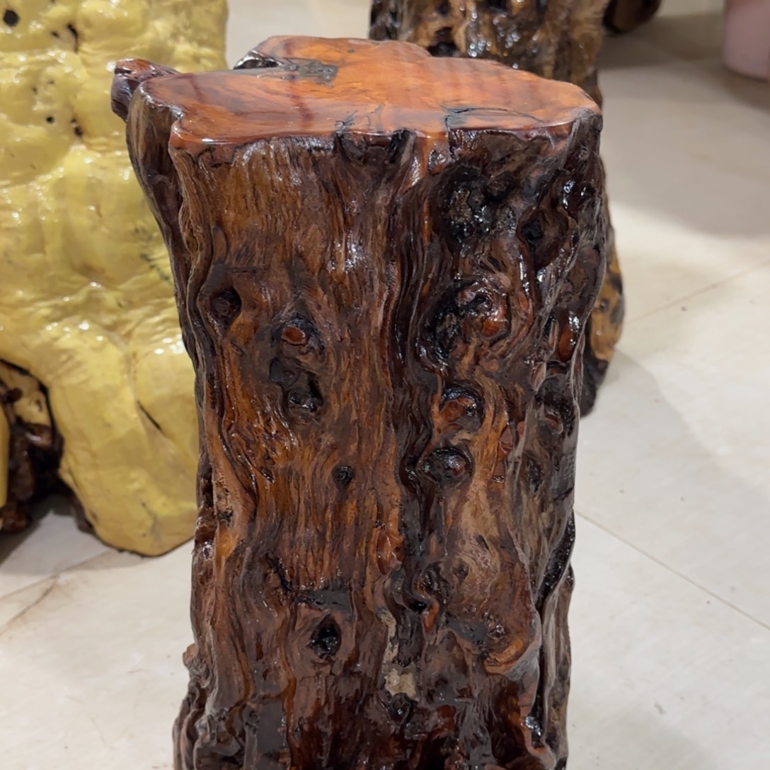 樊***龙纹鸡心枣木手工艺品 