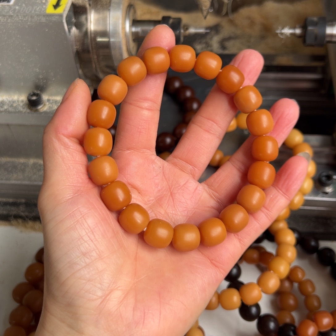 一***闪菩提根/象牙果吊坠