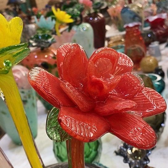 琉璃花瓶高45厘米宽12厘米