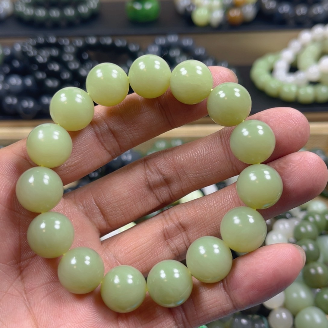 和田玉手串未镶嵌