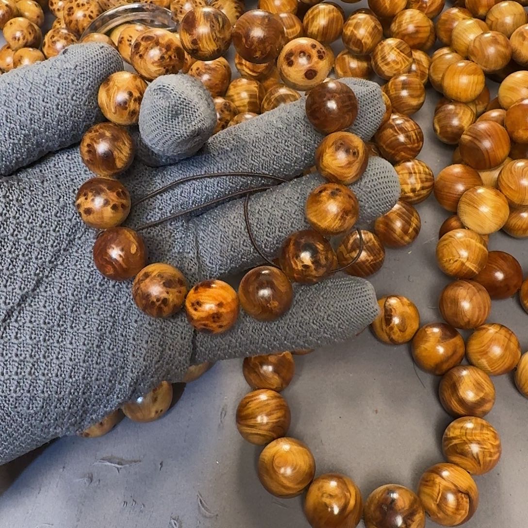 柏木（崖柏）太行黑金榴花龙胆闪15手串