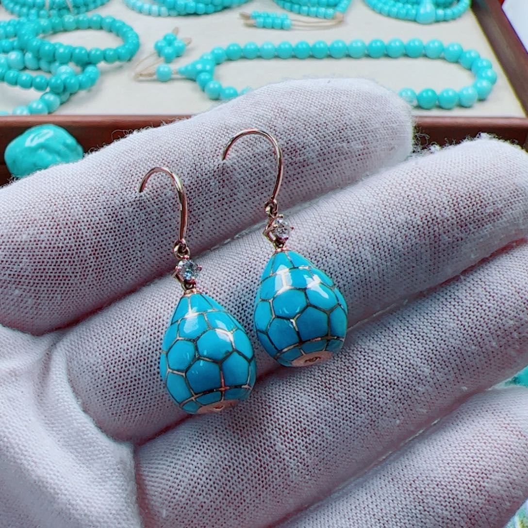 绿松石未镶嵌挂件1对