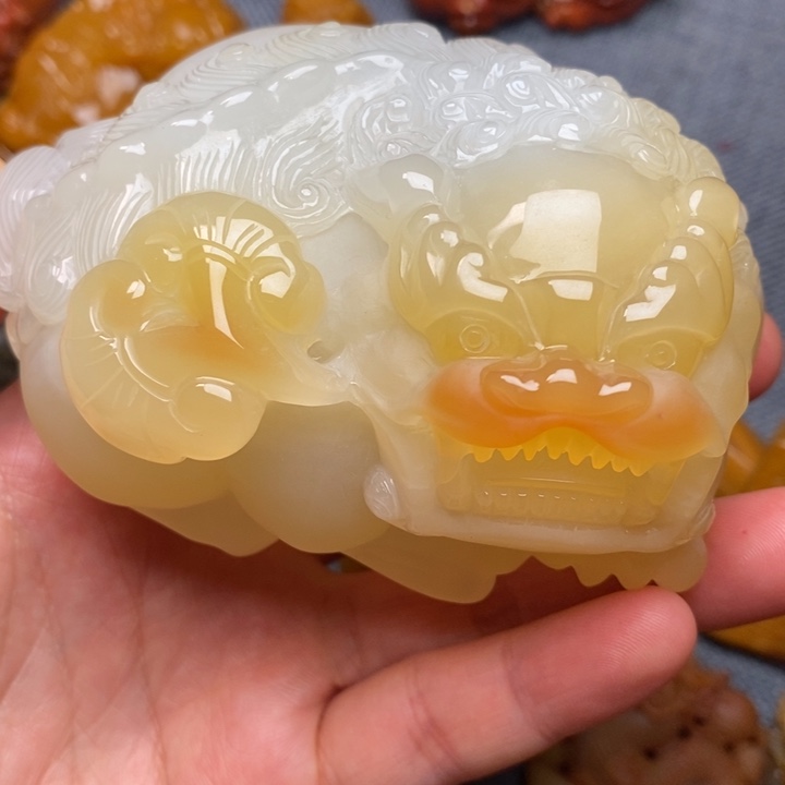 石英质玉（黄龙玉）合金颈饰