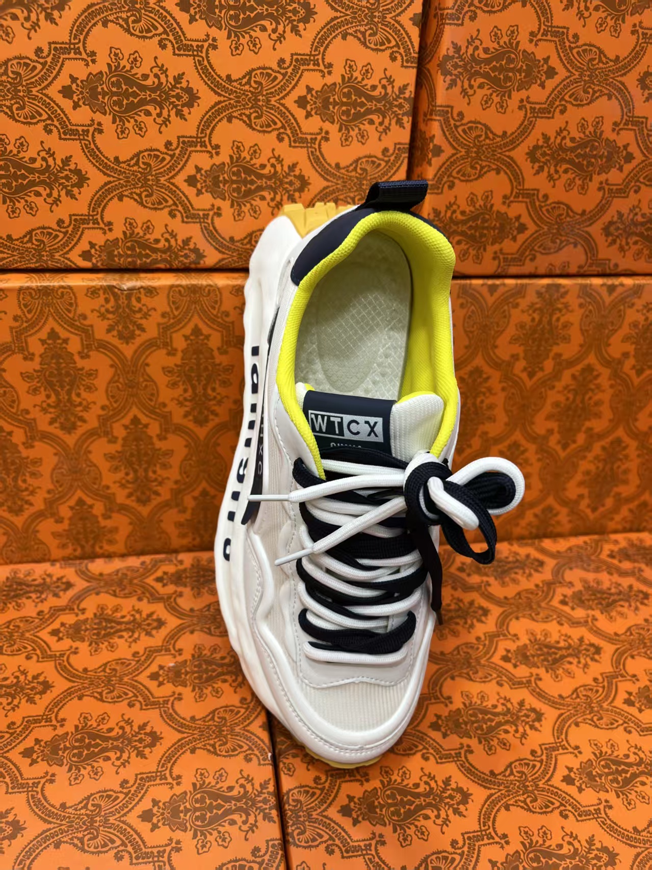 女款老爹潮鞋透气跑步运动休闲鞋纯色百搭运动