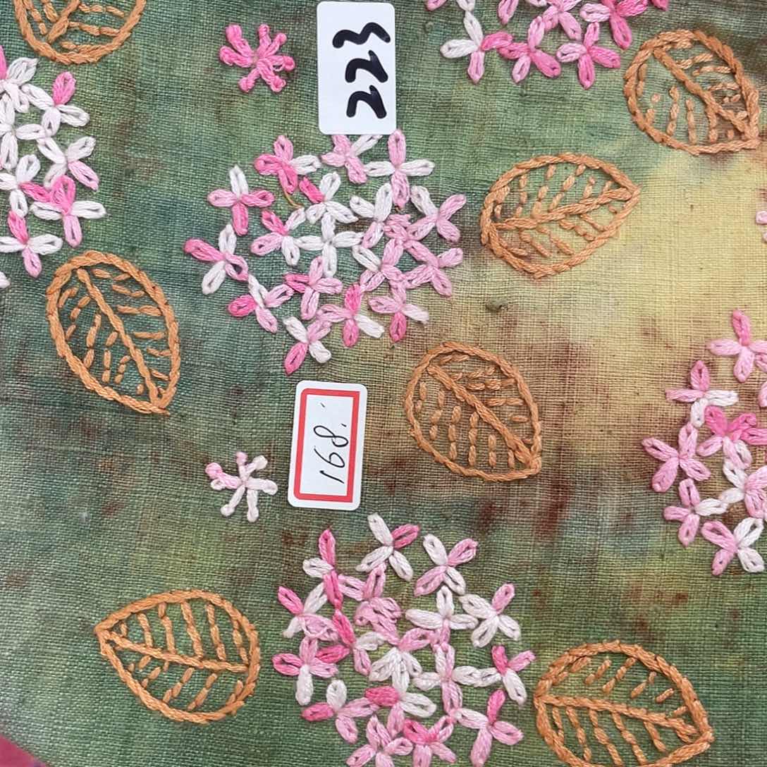 盖碗杨****品杯子里还有好多