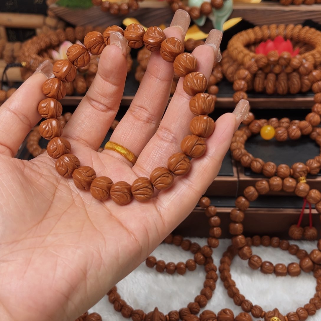 桃核手串世****12顶级玉龙脊单圈