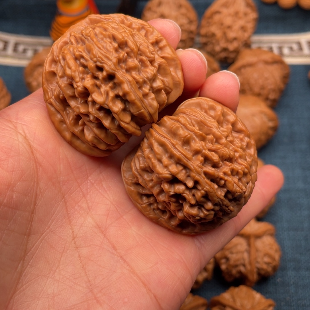 文玩核桃把件42全品平谷楼