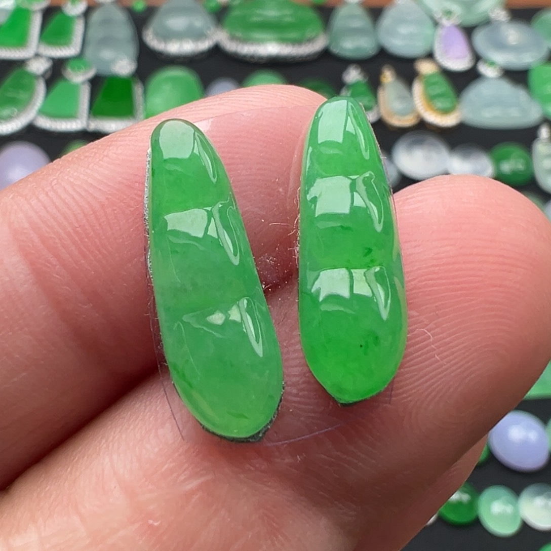 翡翠颈饰未镶嵌豆子18.5