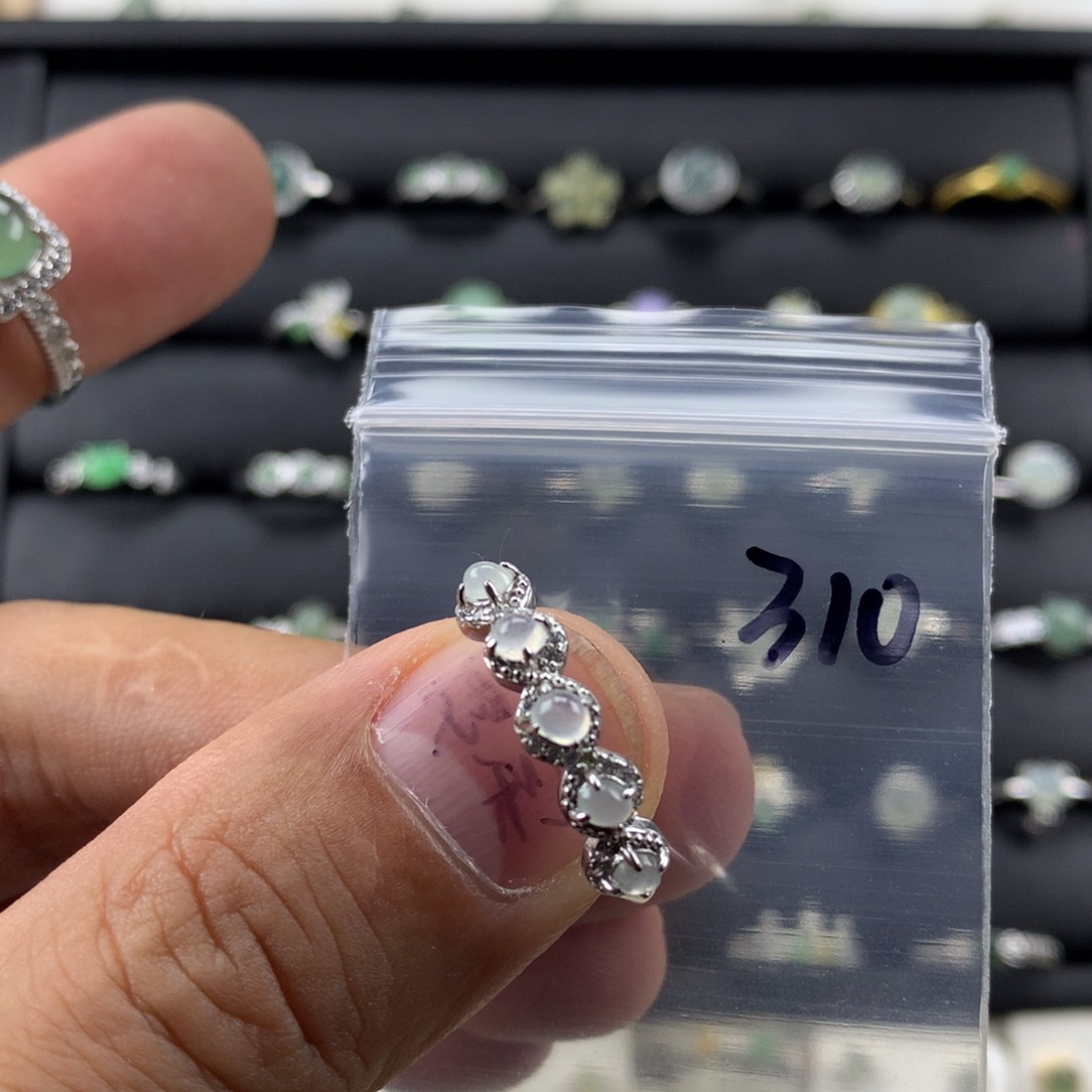 翡翠未镶嵌戒指310