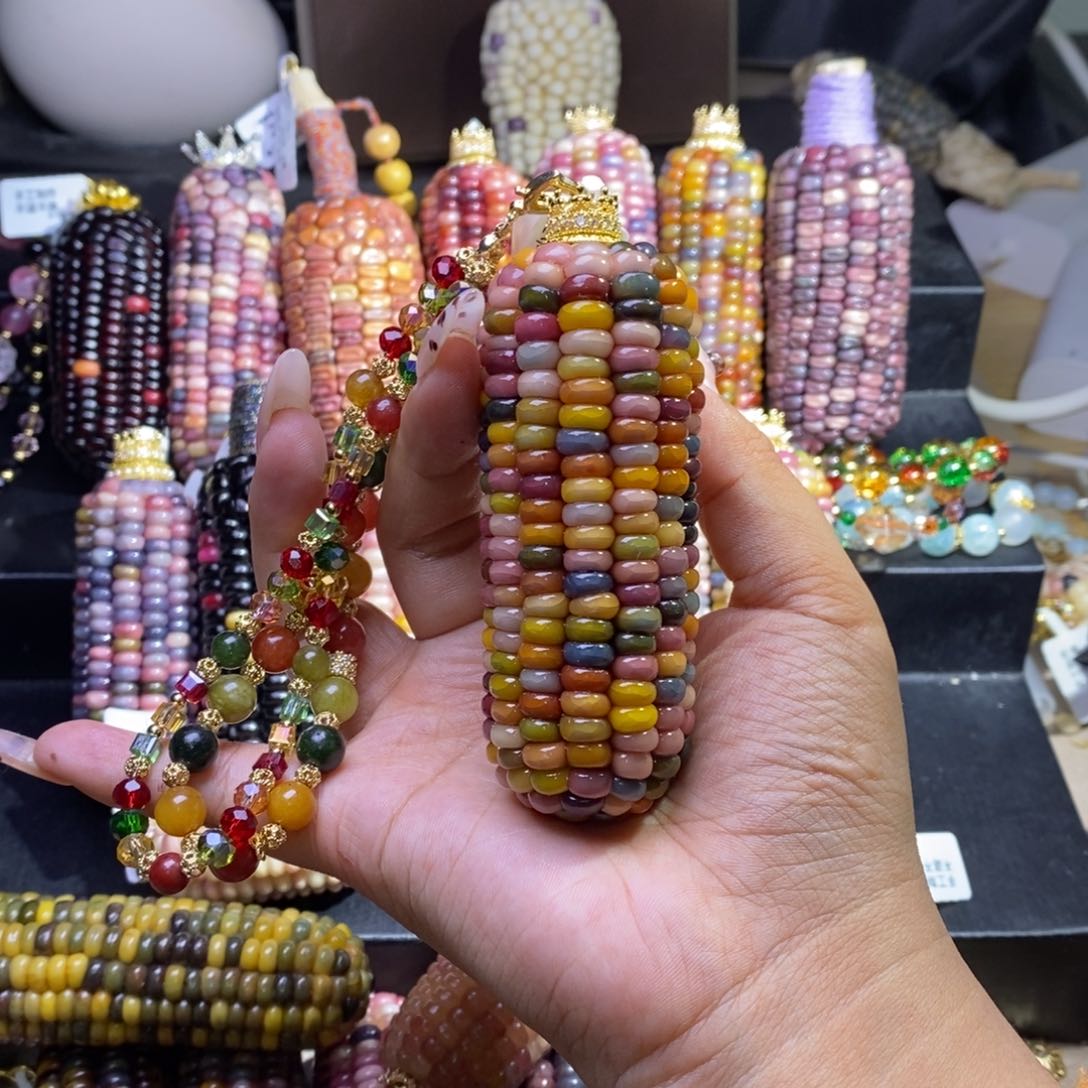 玉呈****?文玩玉米高货彩果蔬