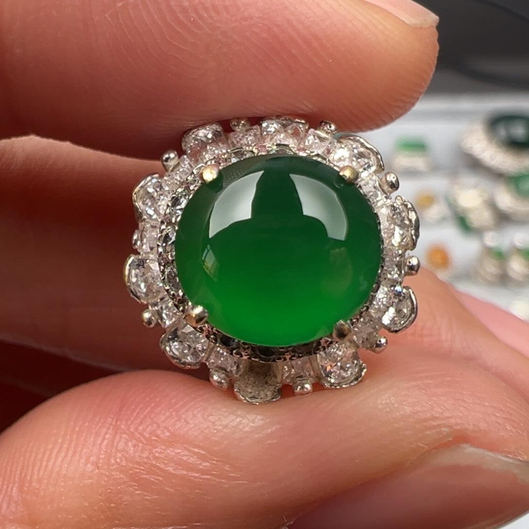 定制翡翠未镶嵌A货