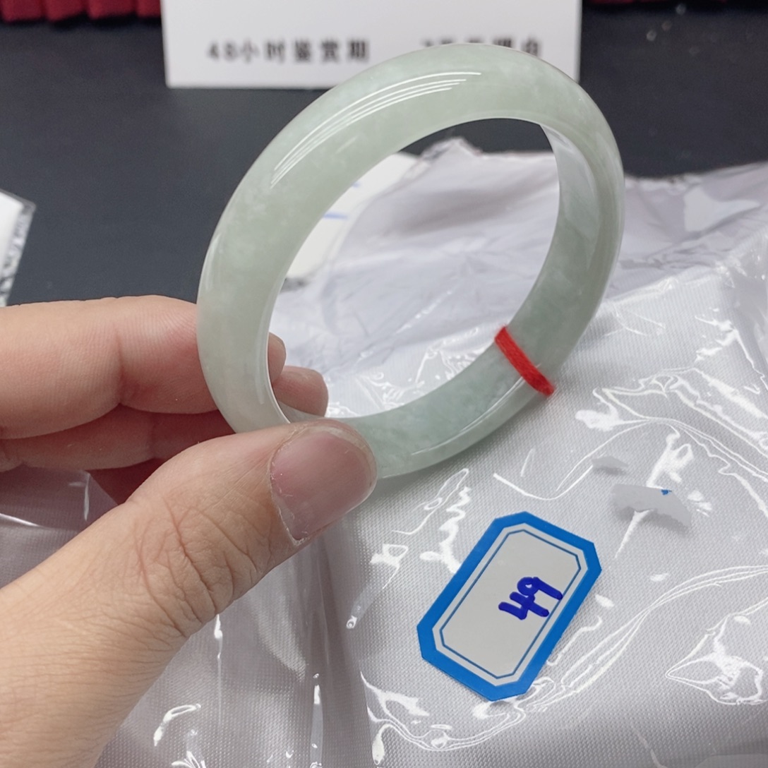 晕***狗岫玉未镶嵌手镯翡手镯49