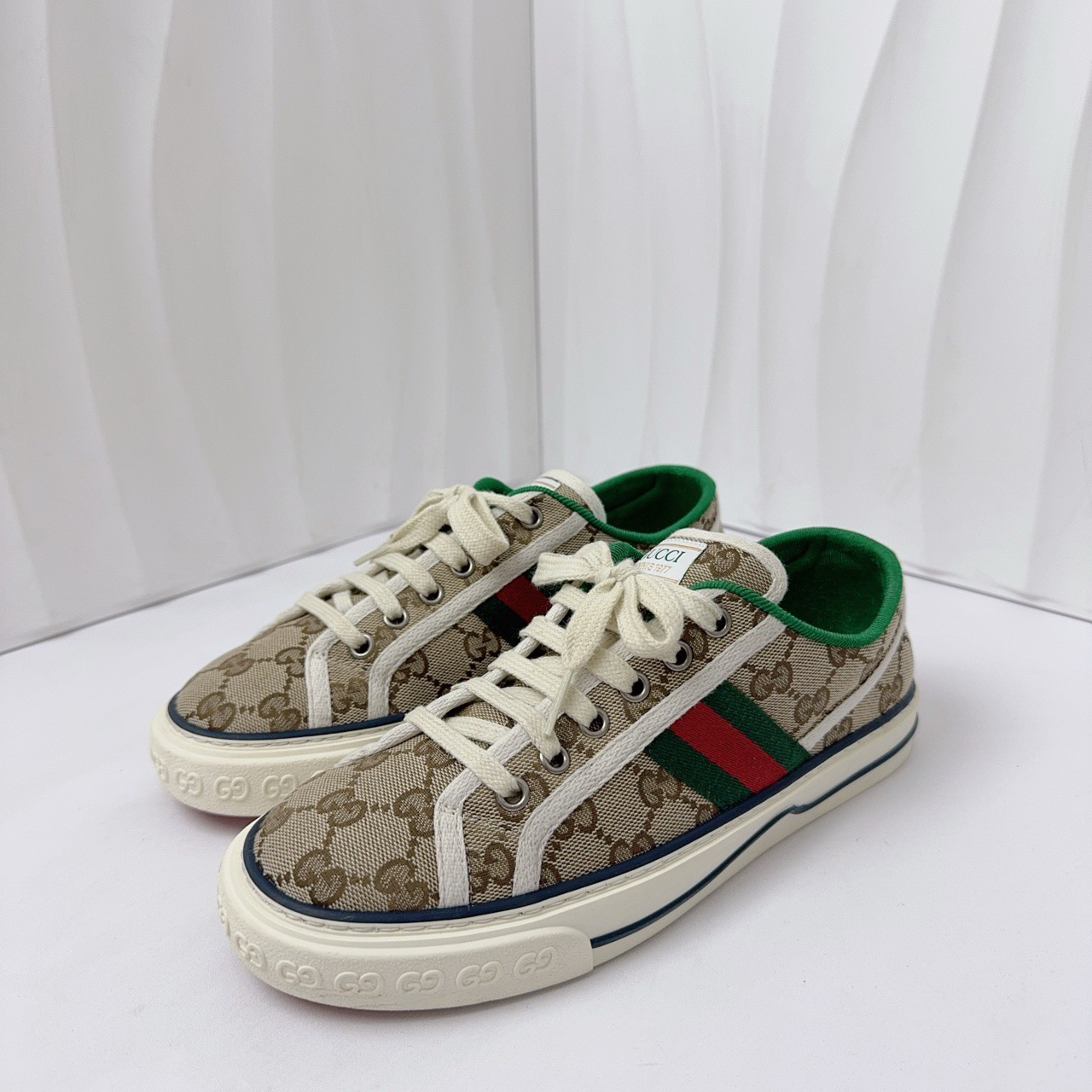 95新 GUCCI/古驰 37码/1977老花板鞋