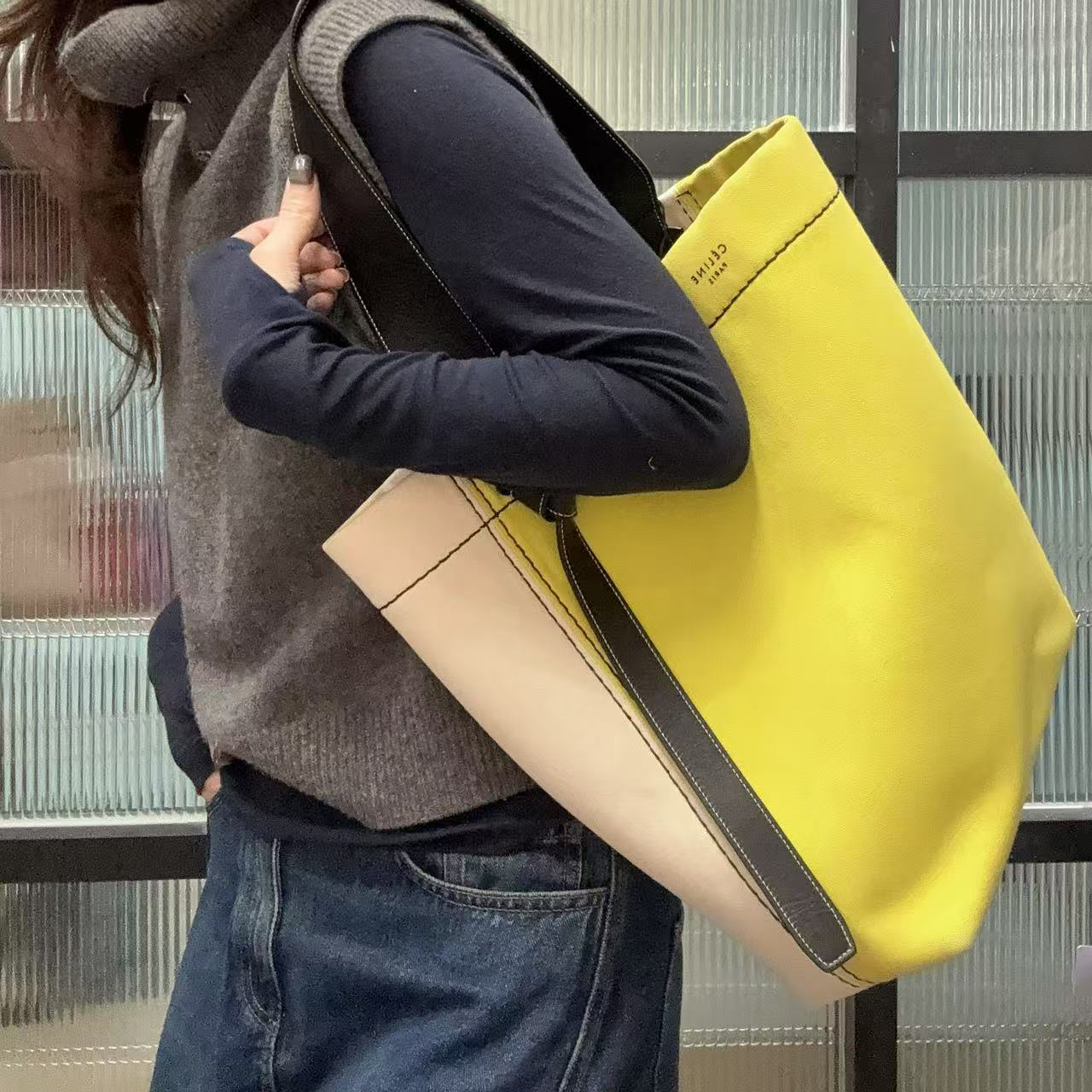 95新 Celine/思琳 【蕾】 3LJ011 黄色帆布拼接水桶包