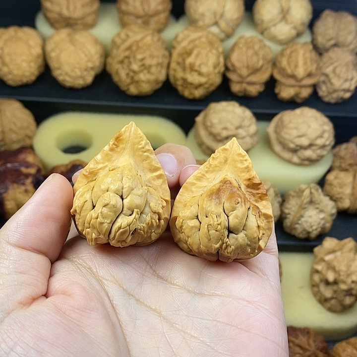 文玩核桃吊坠寻*云石观音33