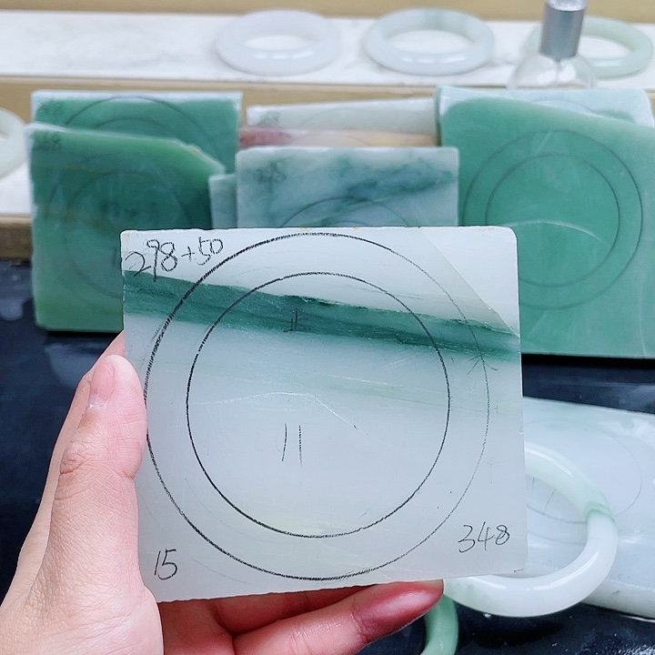 石英质玉手镯未镶嵌?****定制