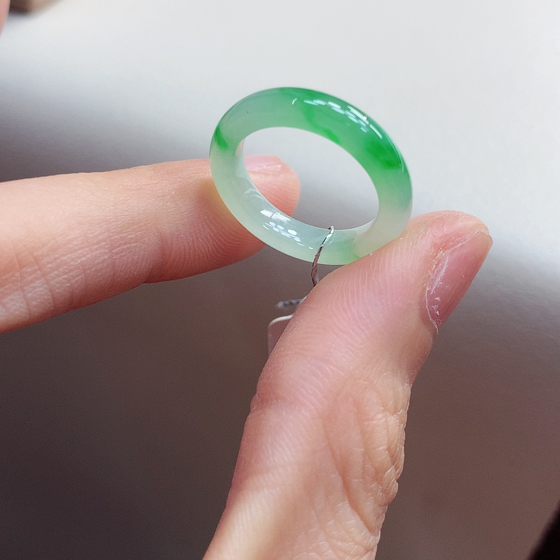 翡翠戒指未镶嵌9-10号